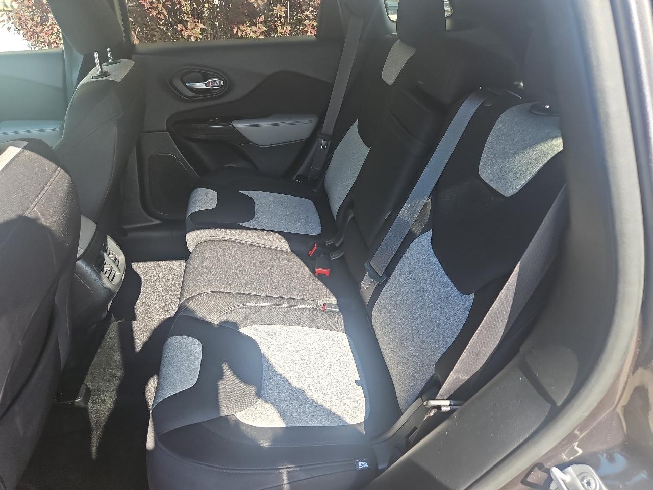 Jeep Cherokee FWD 4dr Latitude 2014