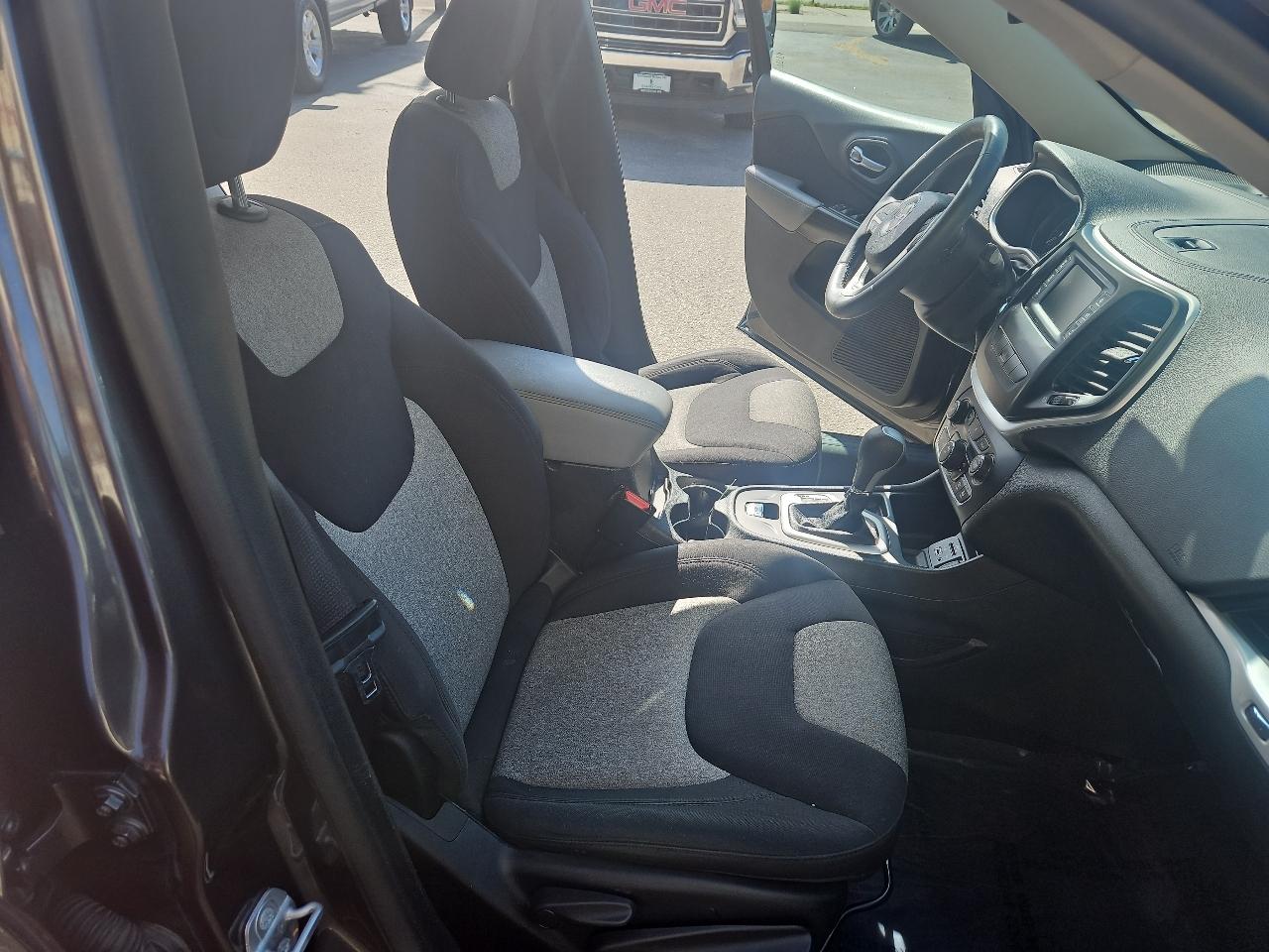 Jeep Cherokee FWD 4dr Latitude 2014