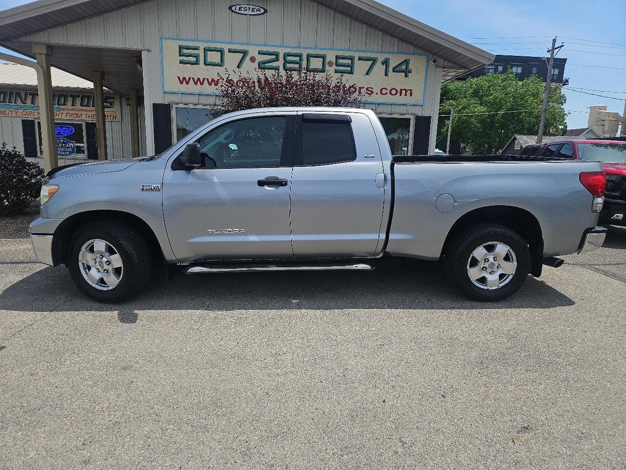 Toyota Tundra 4WD Double 145.7" 5.7L V8 SR5 (Natl 2007