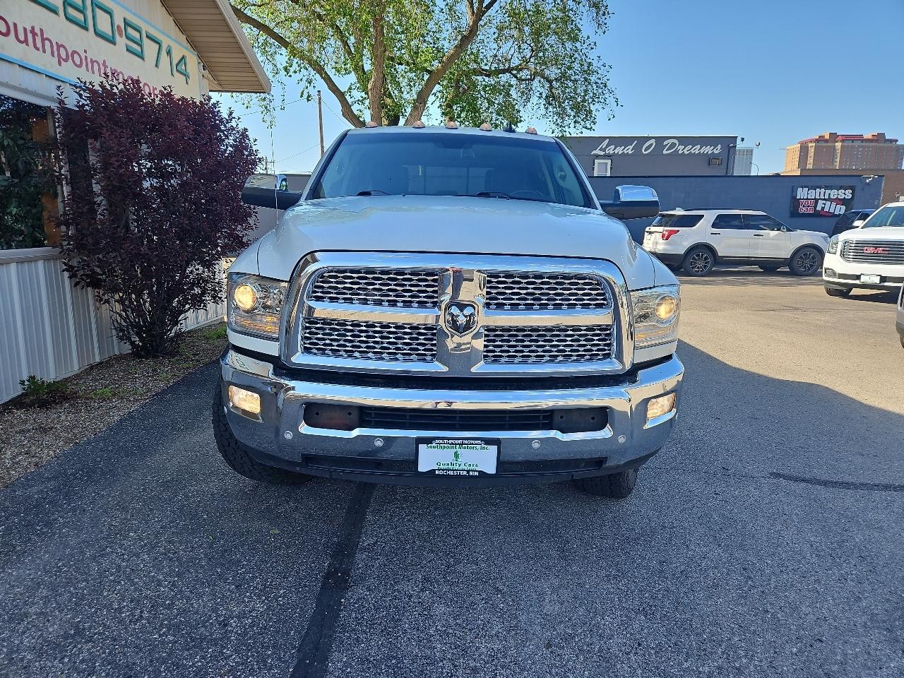 RAM 2500 Laramie 4x4 Crew Cab 6'4" Box 2017