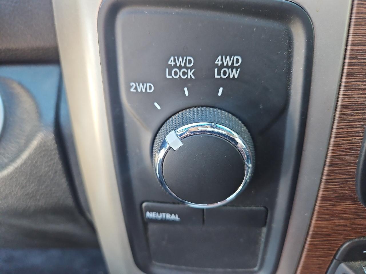 RAM 2500 Laramie 4x4 Crew Cab 6'4" Box 2017
