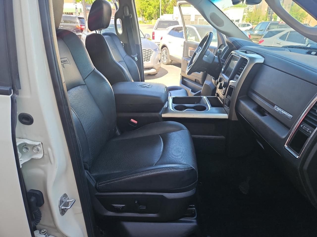 RAM 2500 Laramie 4x4 Crew Cab 6'4" Box 2017