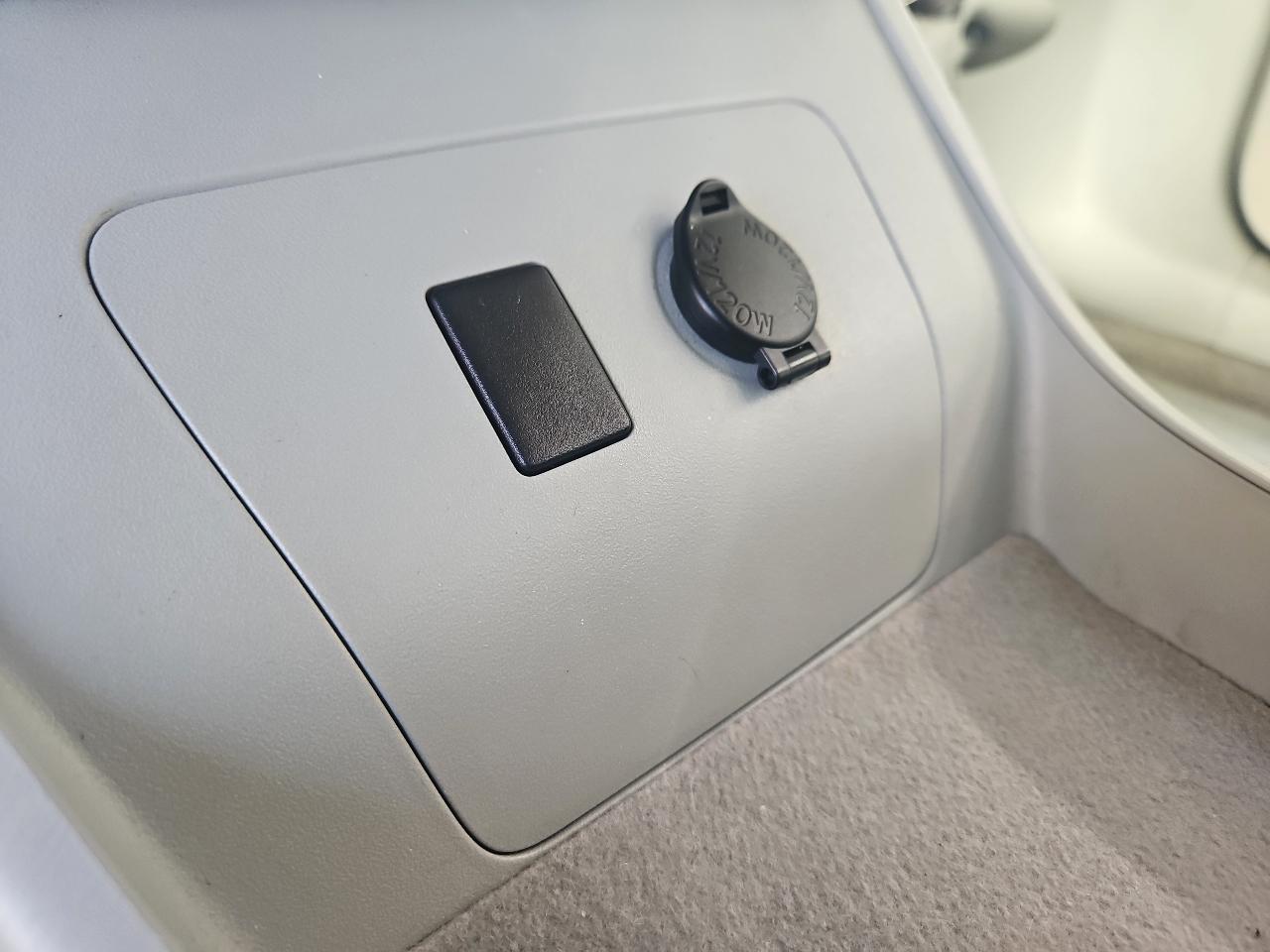 Toyota Prius 5dr HB III (Natl) 2010