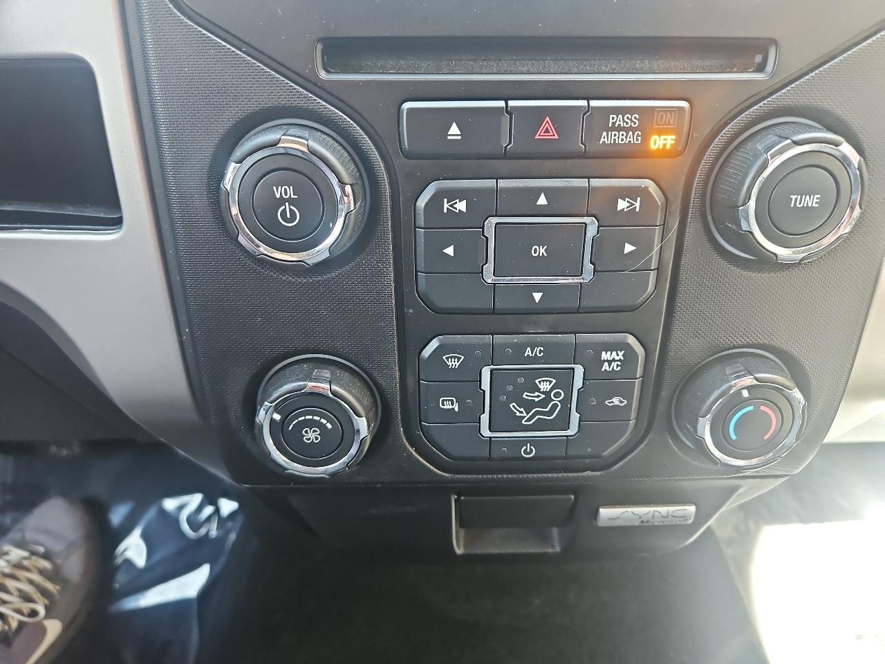 Ford F-150 4WD SuperCrew 145" Platinum 2013