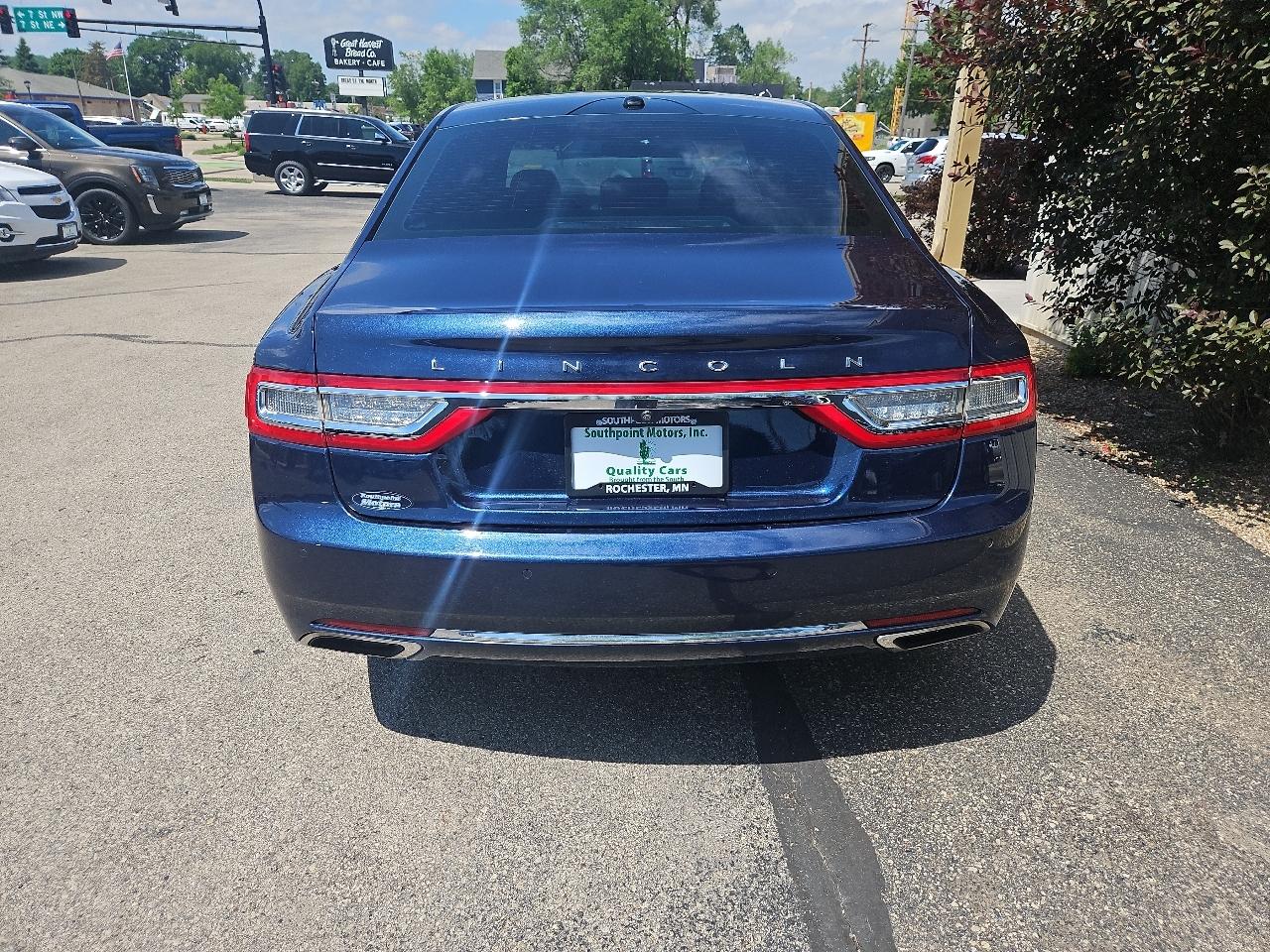 Lincoln Continental Reserve AWD 2017