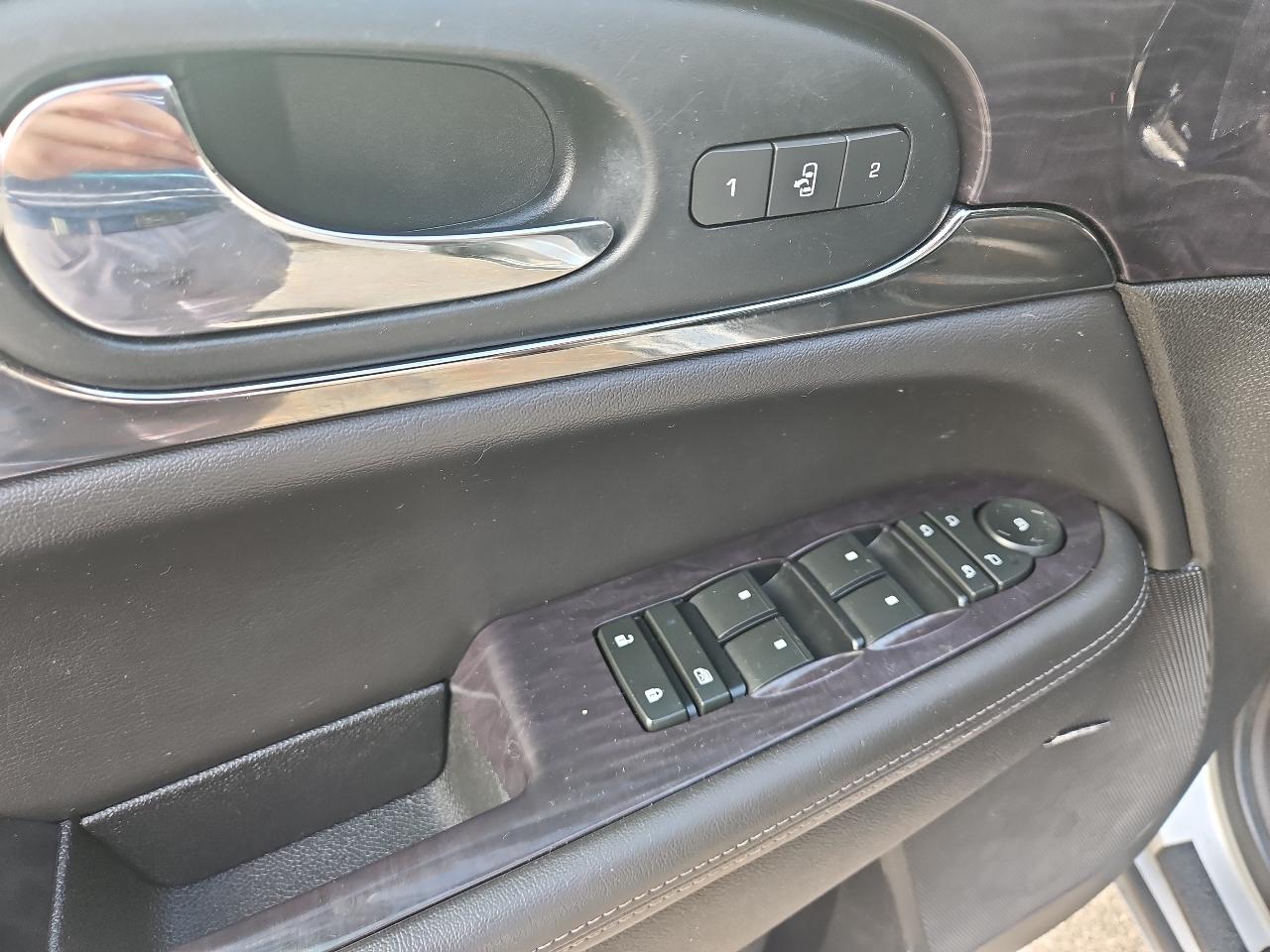 Buick Enclave AWD 4dr Premium 2017