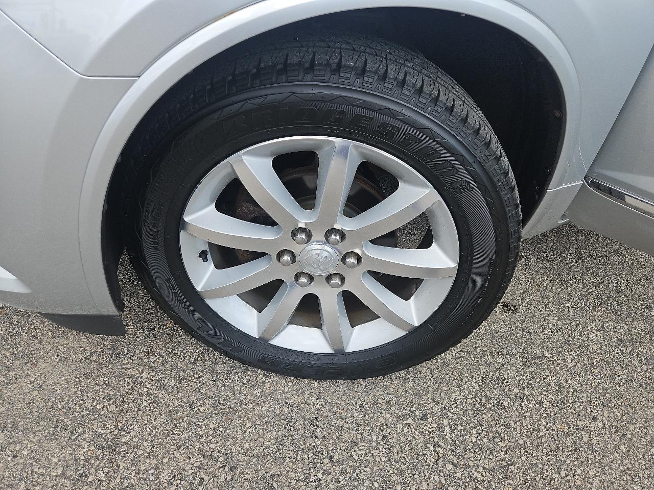 Buick Enclave AWD 4dr Premium 2017