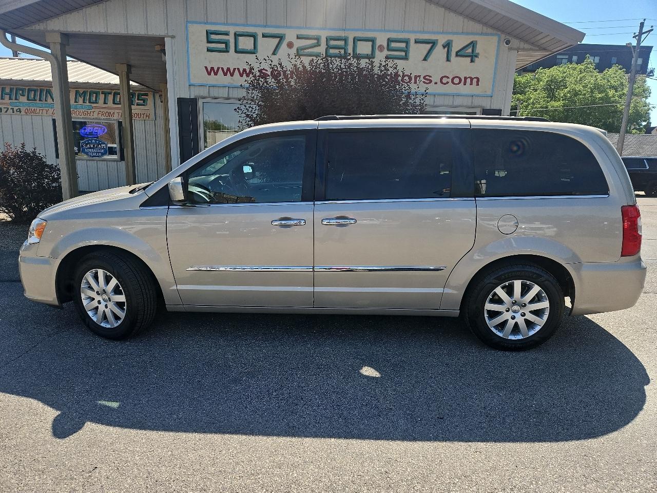 Chrysler Town & Country 4dr Wgn Touring 2014