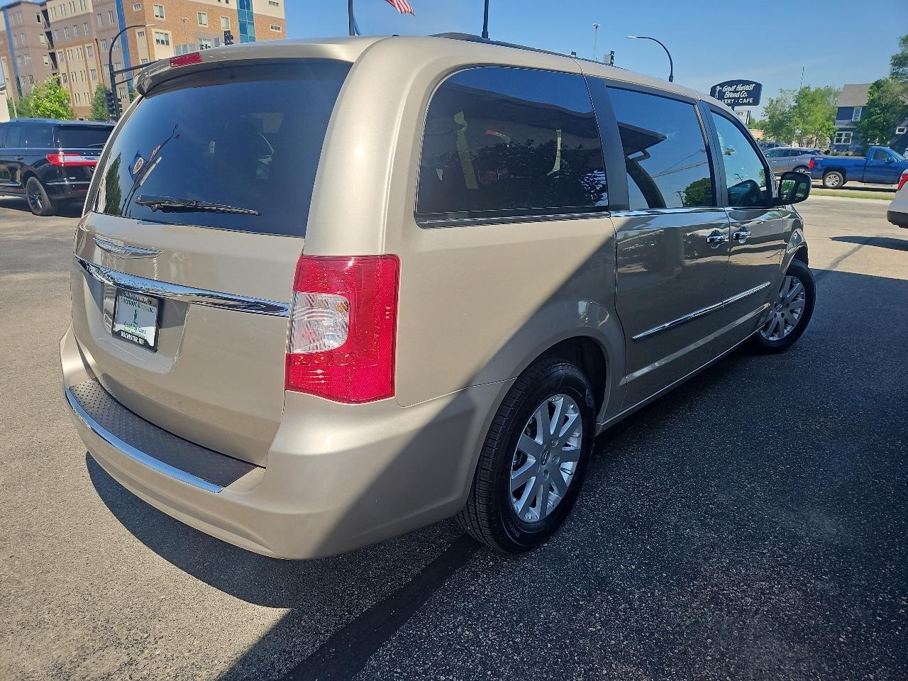 Chrysler Town & Country 4dr Wgn Touring 2014