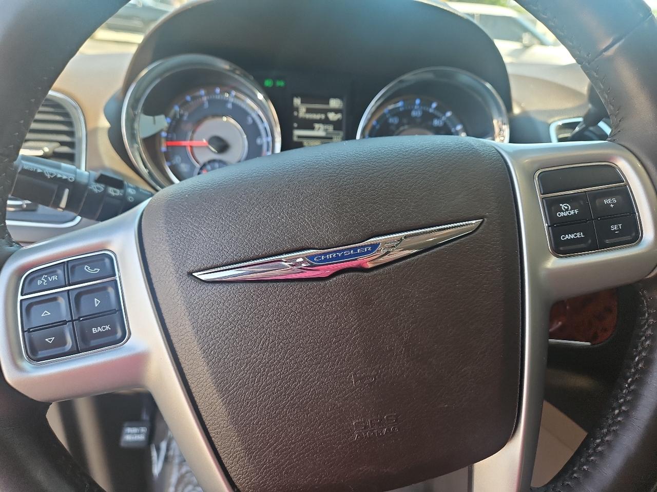 Chrysler Town & Country 4dr Wgn Touring 2014
