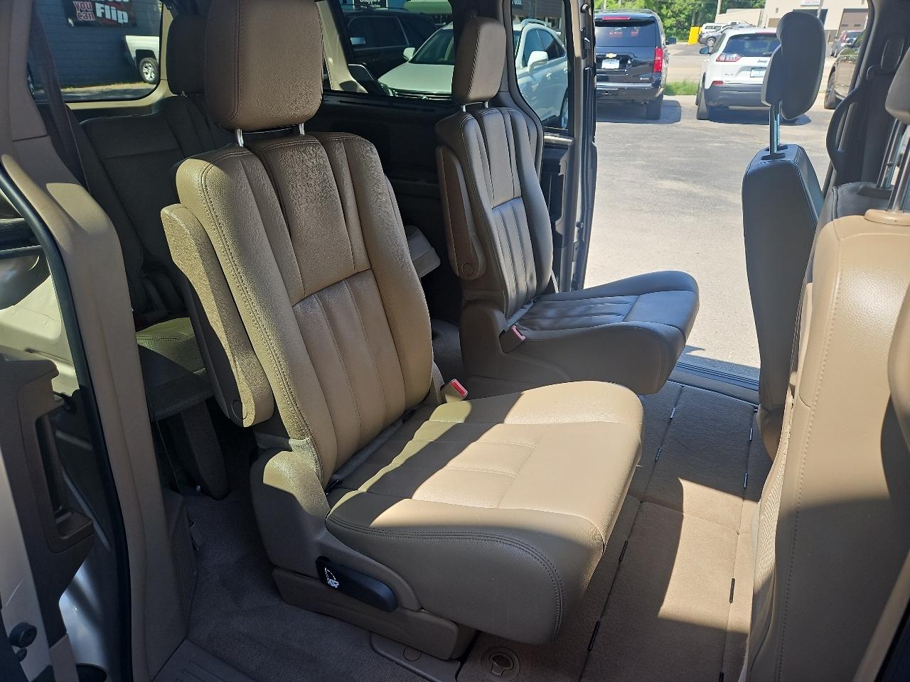 Chrysler Town & Country 4dr Wgn Touring 2014