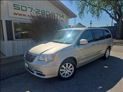 2014 Chrysler Town & Country 