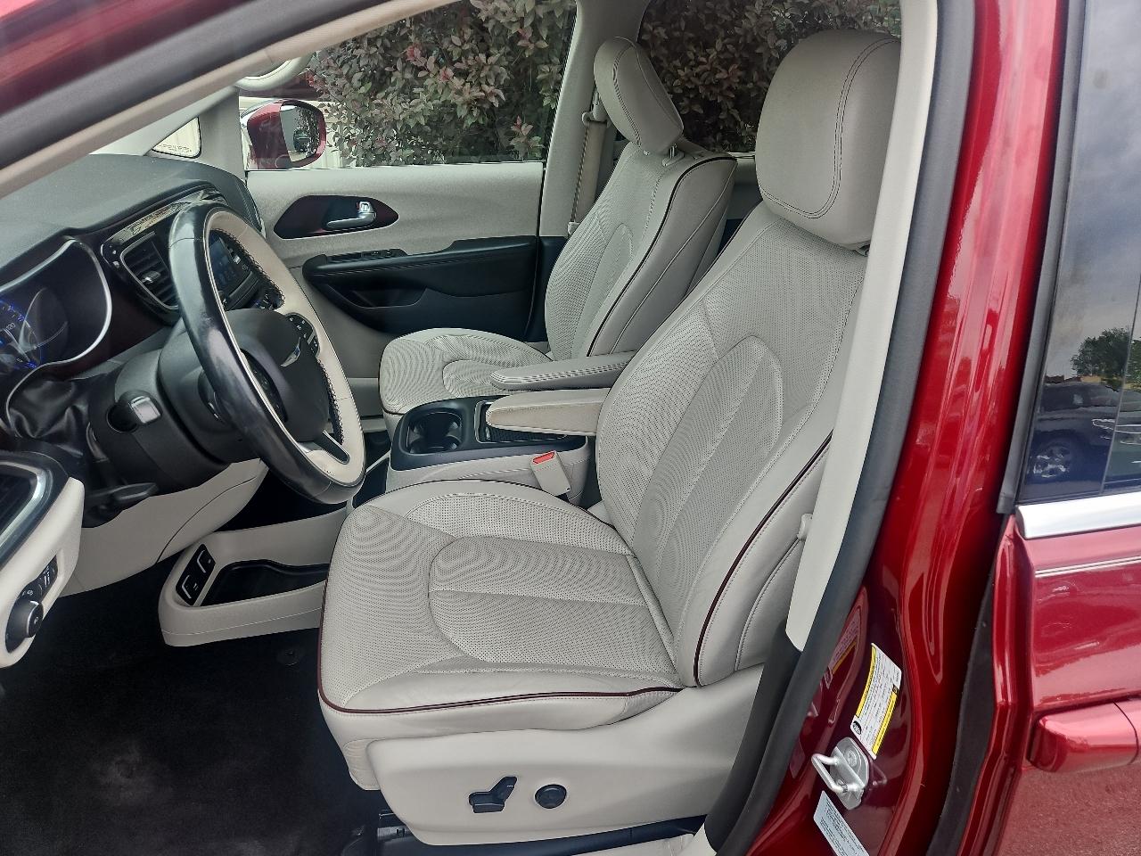 Chrysler Pacifica Limited FWD 2017