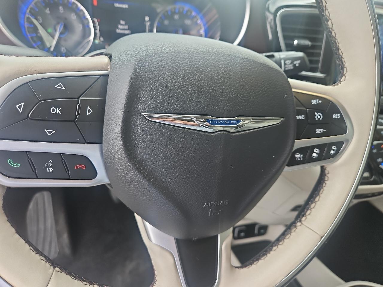 Chrysler Pacifica Limited FWD 2017