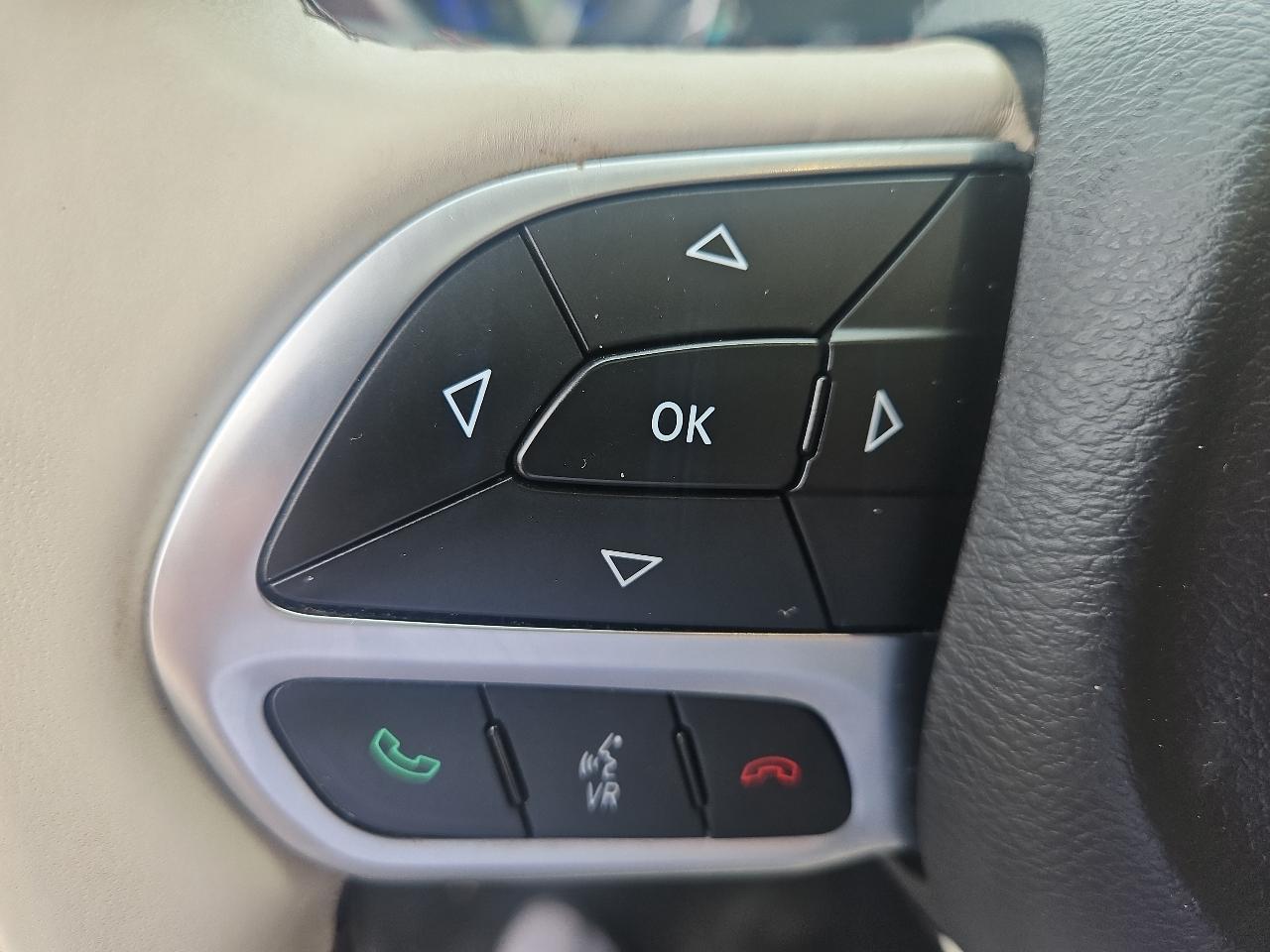 Chrysler Pacifica Limited FWD 2017