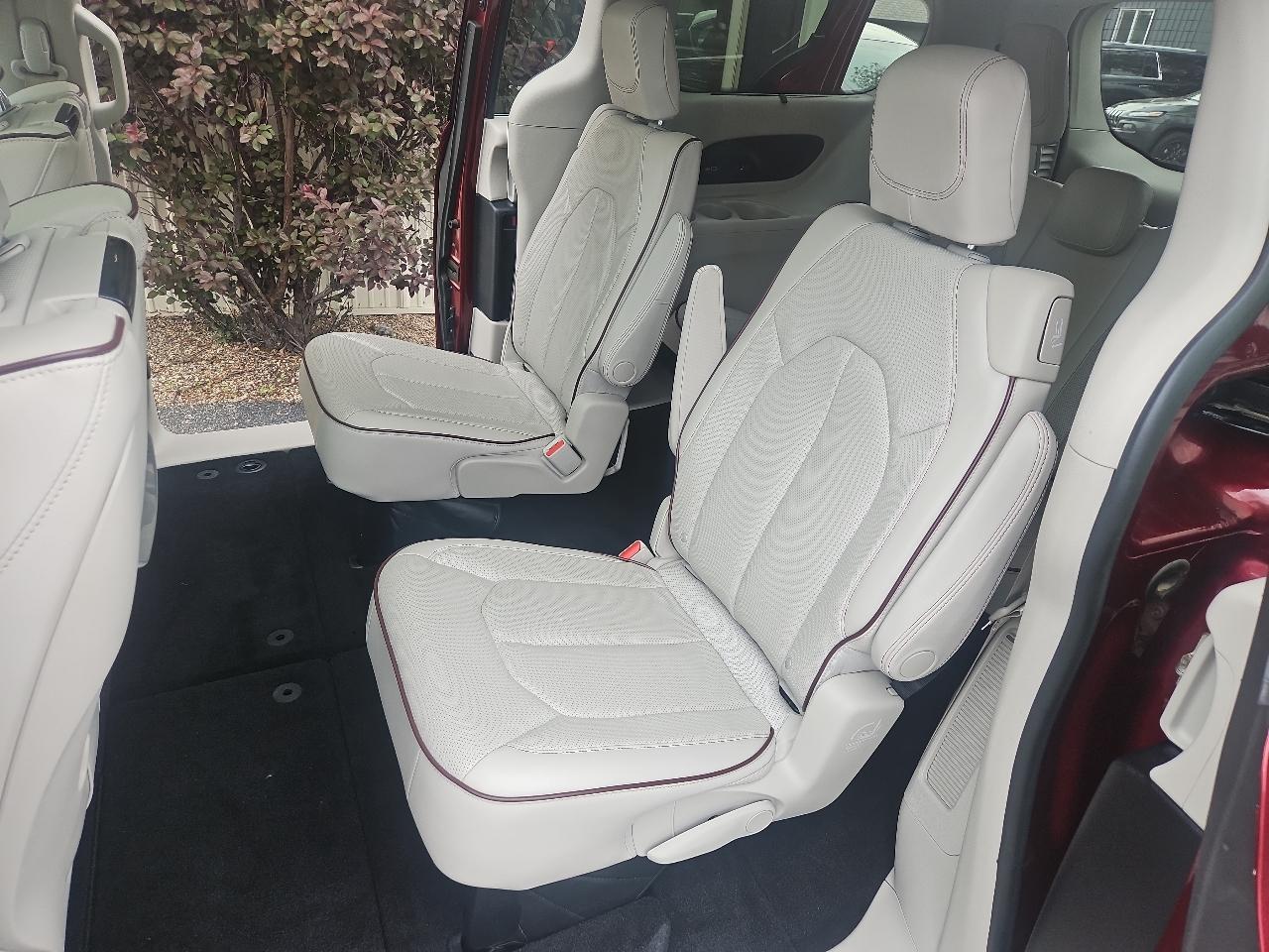 Chrysler Pacifica Limited FWD 2017