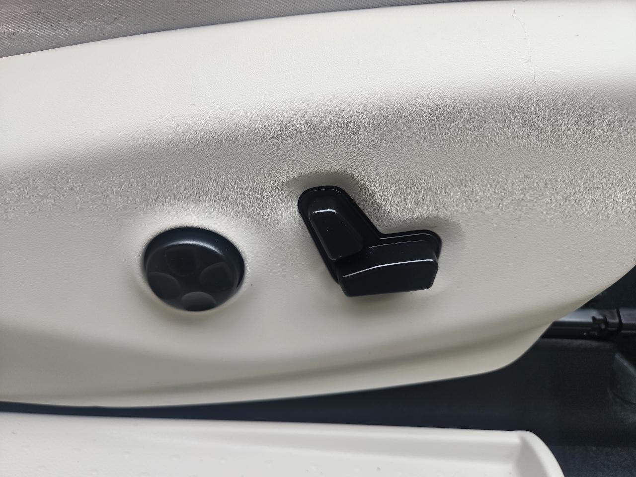 Chrysler Pacifica Limited FWD 2017