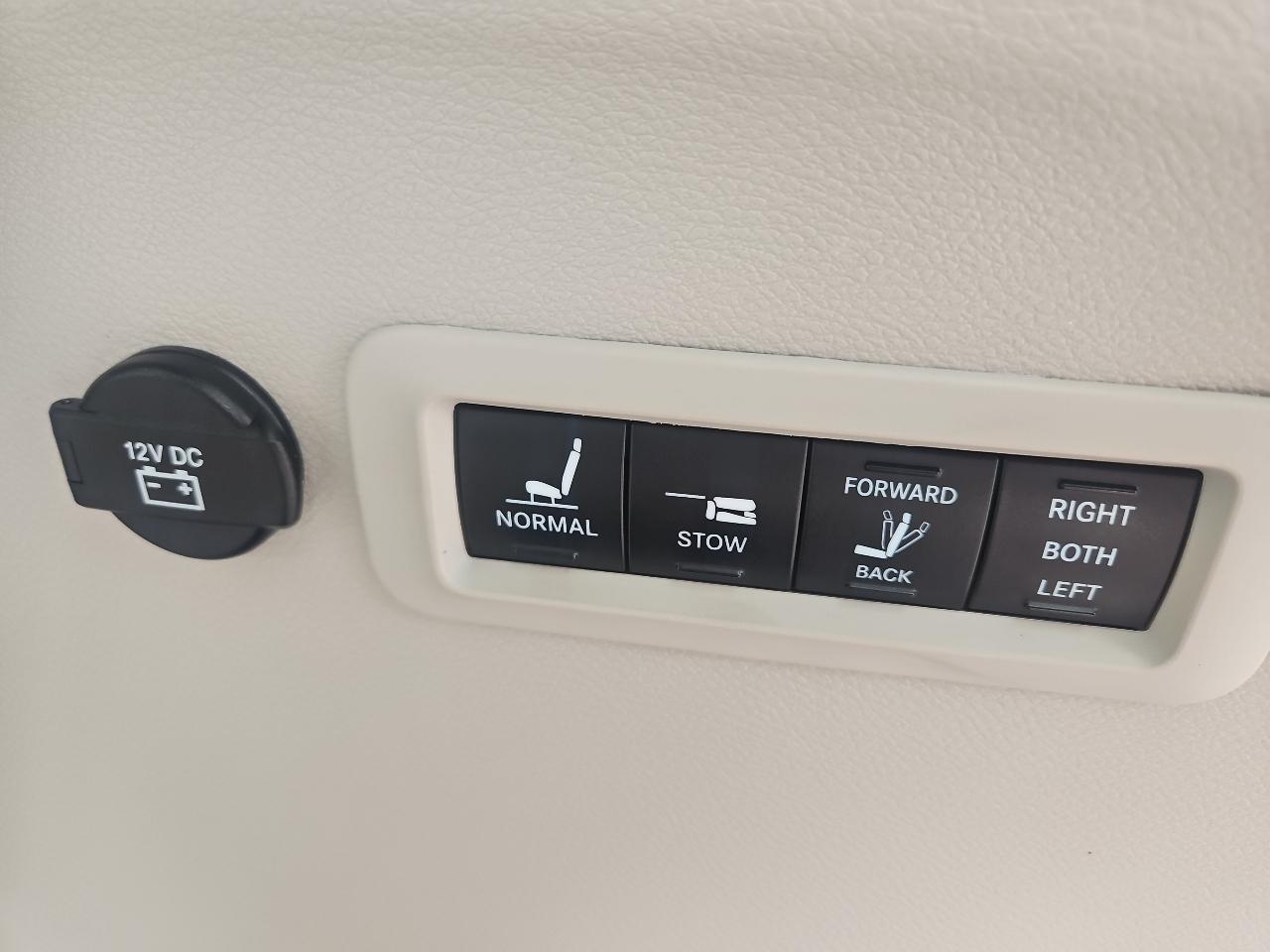 Chrysler Pacifica Limited FWD 2017