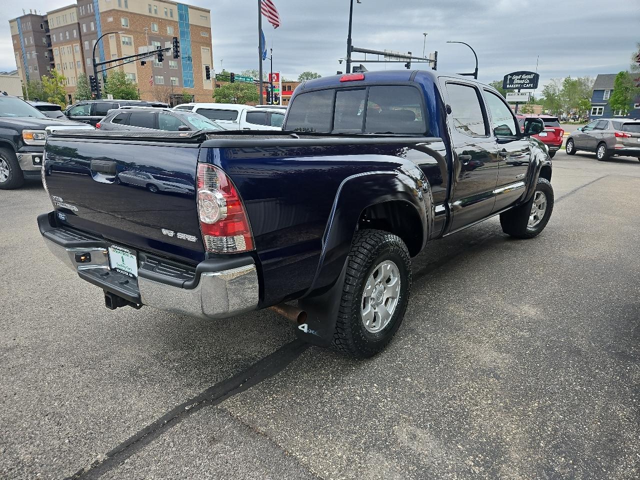 Toyota Tacoma 4WD Double Cab LB V6 AT (Natl) 2012