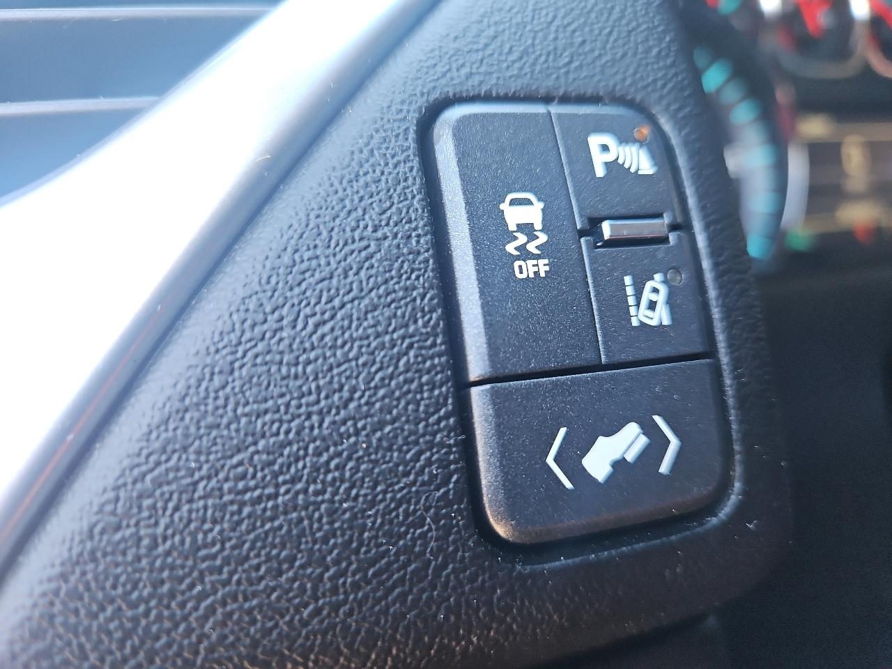 Chevrolet Tahoe 4WD 4dr LTZ 2015