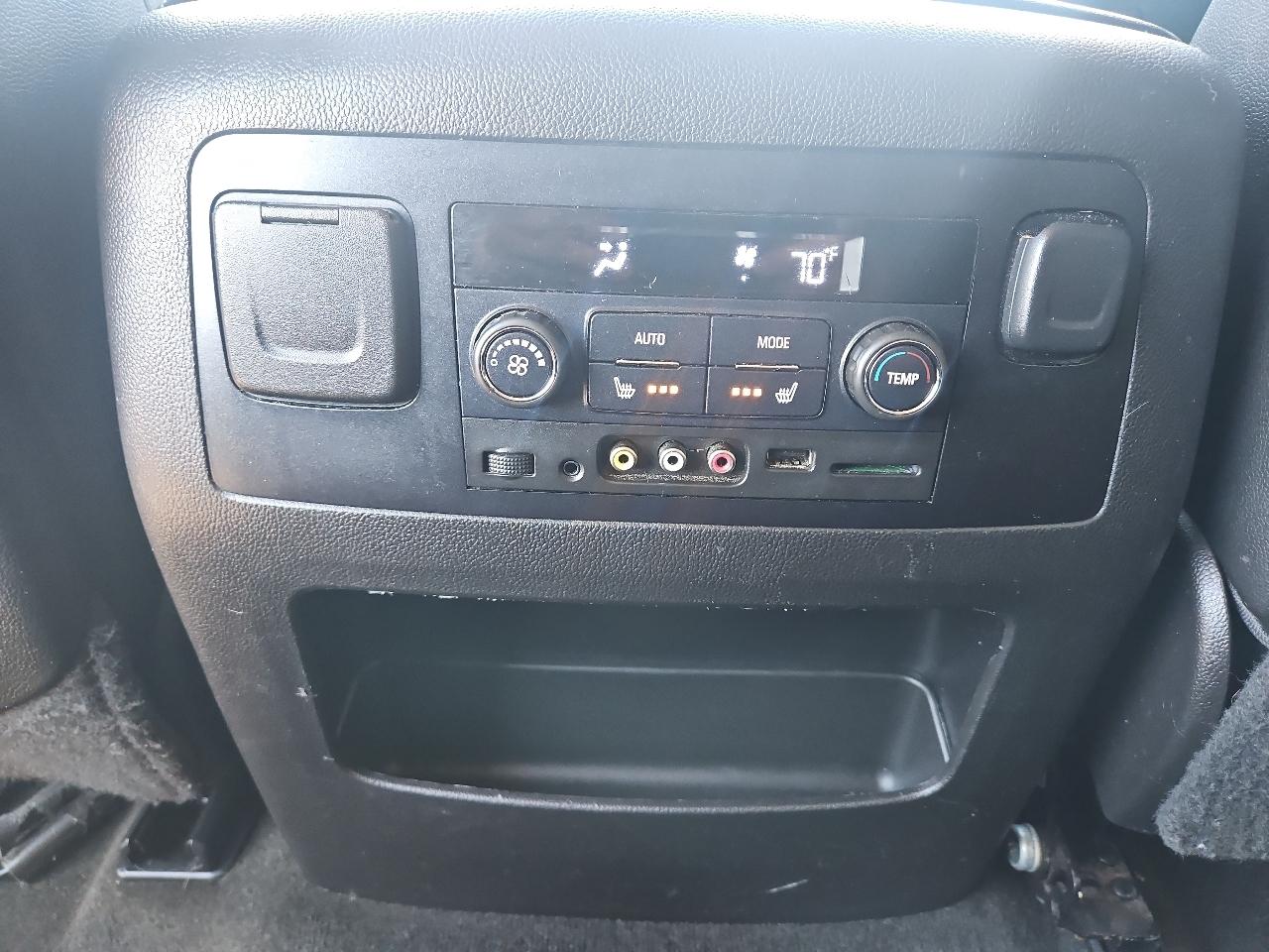 Chevrolet Tahoe 4WD 4dr LTZ 2015
