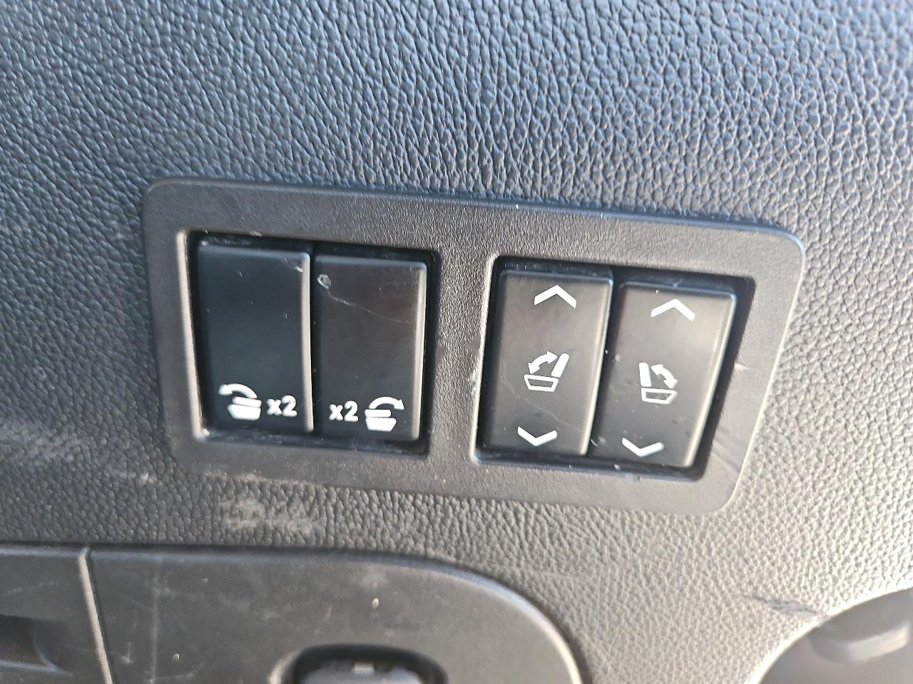 Chevrolet Tahoe 4WD 4dr LTZ 2015