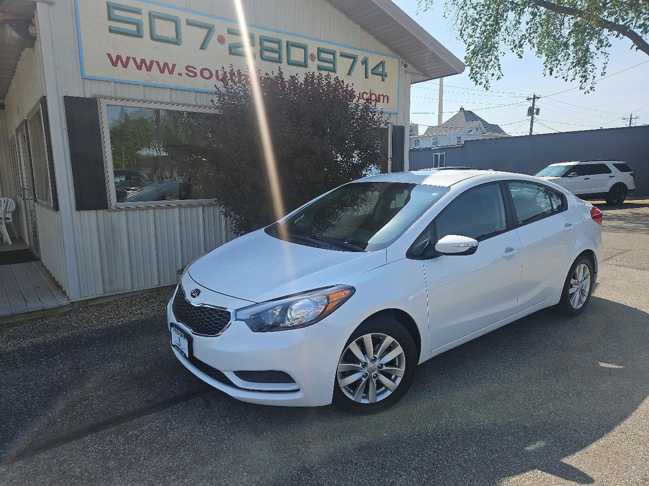 2015 Kia Forte LX AT's photo