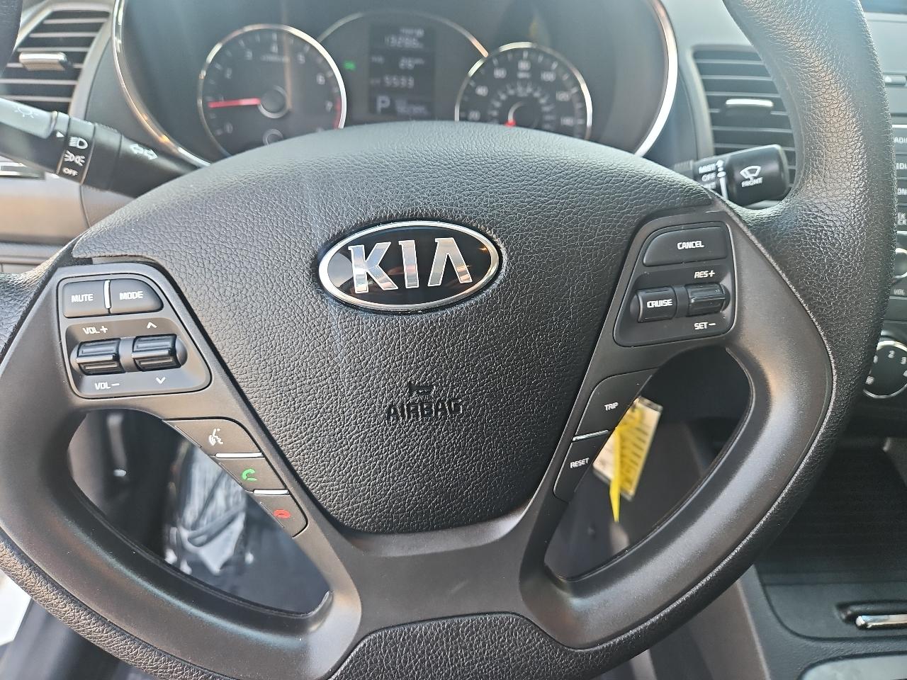 Kia Forte 4dr Sdn Auto LX 2015