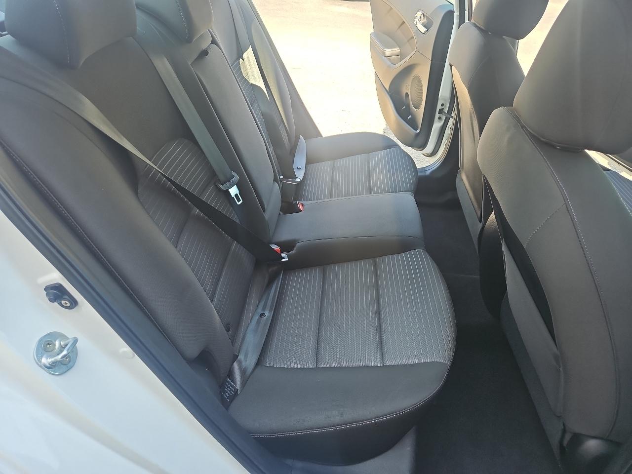 Kia Forte 4dr Sdn Auto LX 2015