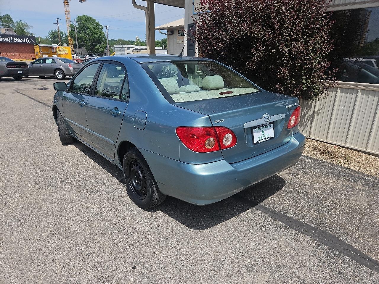 Toyota Corolla 4dr Sdn Auto CE (Natl) 2007