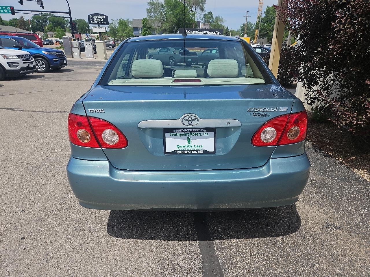 Toyota Corolla 4dr Sdn Auto CE (Natl) 2007