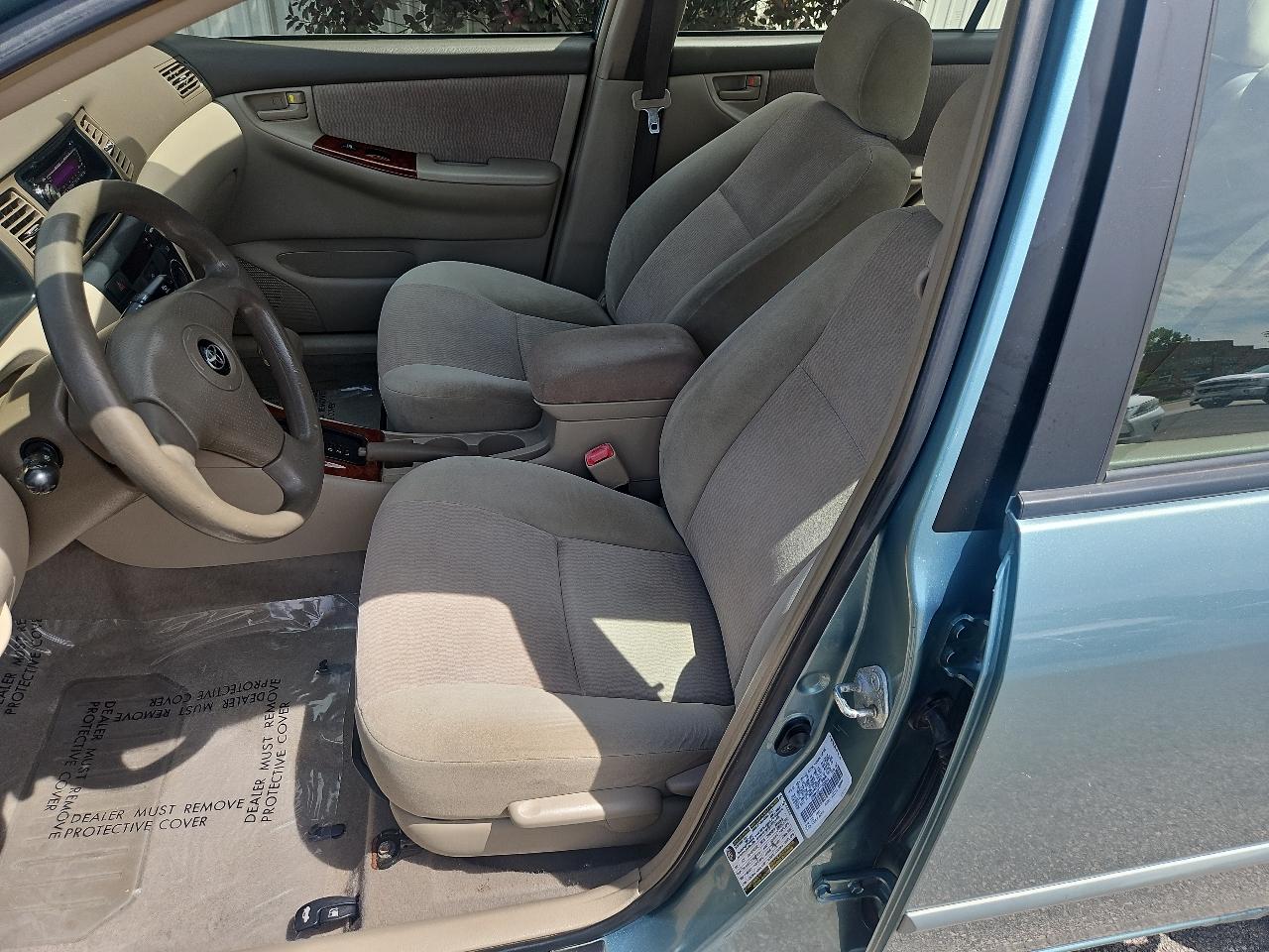 Toyota Corolla 4dr Sdn Auto CE (Natl) 2007