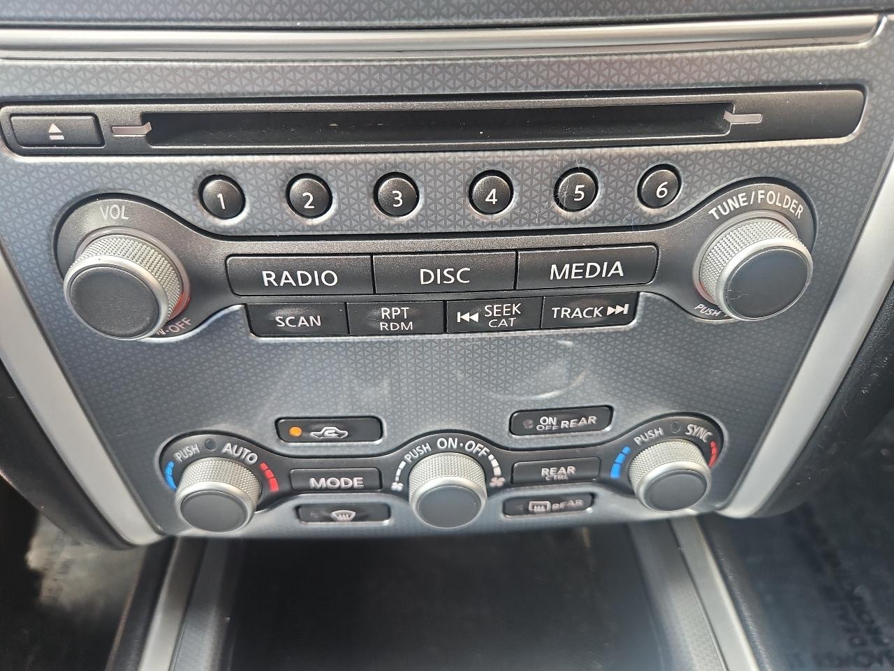 Nissan Pathfinder 4x4 SL 2019
