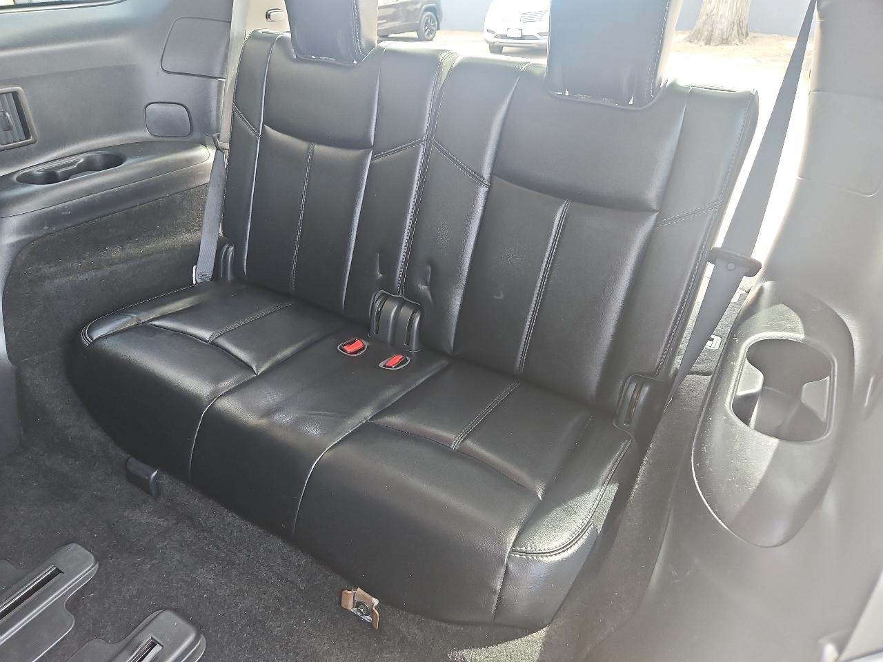 Nissan Pathfinder 4x4 SL 2019