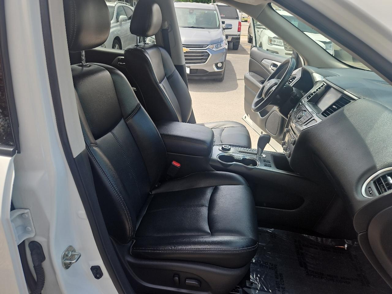 Nissan Pathfinder 4x4 SL 2019