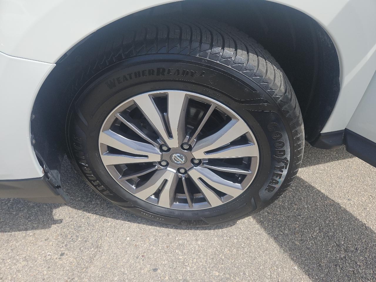 Nissan Pathfinder 4x4 SL 2019