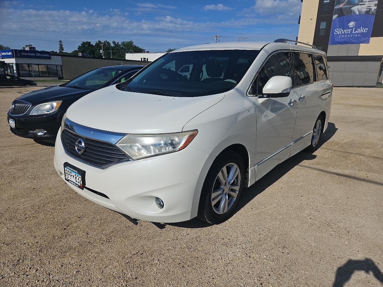 Nissan Quest 4dr SL 2012