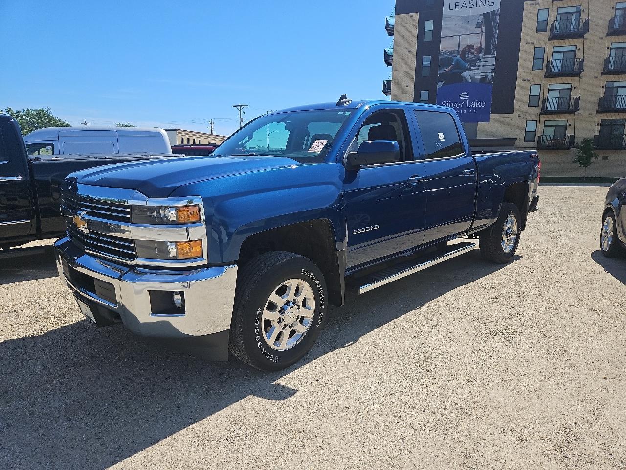 Chevrolet Silverado 2500HD Built After Aug 14 4WD Crew Cab 153.7" LT 2015