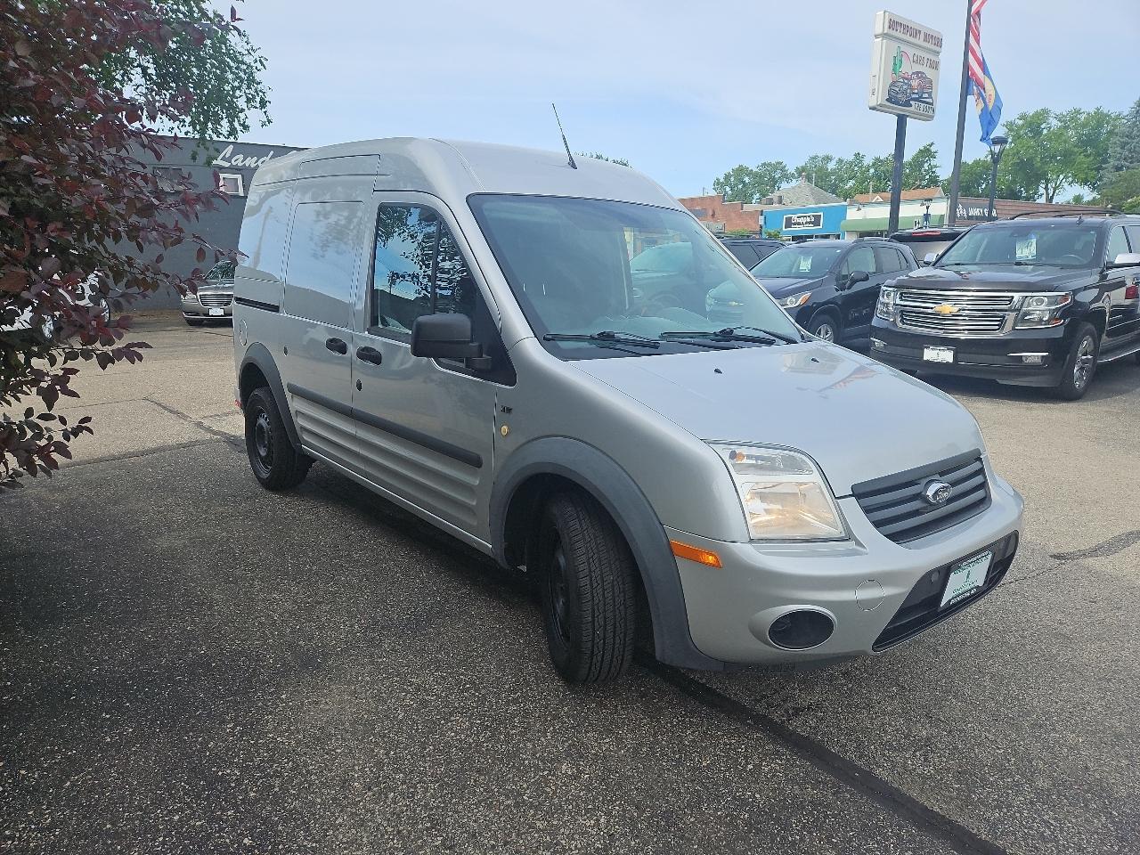 Ford Transit Connect 114.6" XLT w/o side or rear door glass 2013