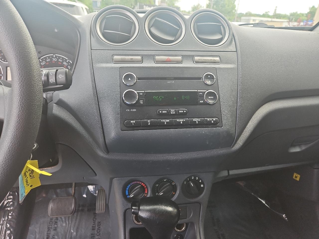 Ford Transit Connect 114.6" XLT w/o side or rear door glass 2013
