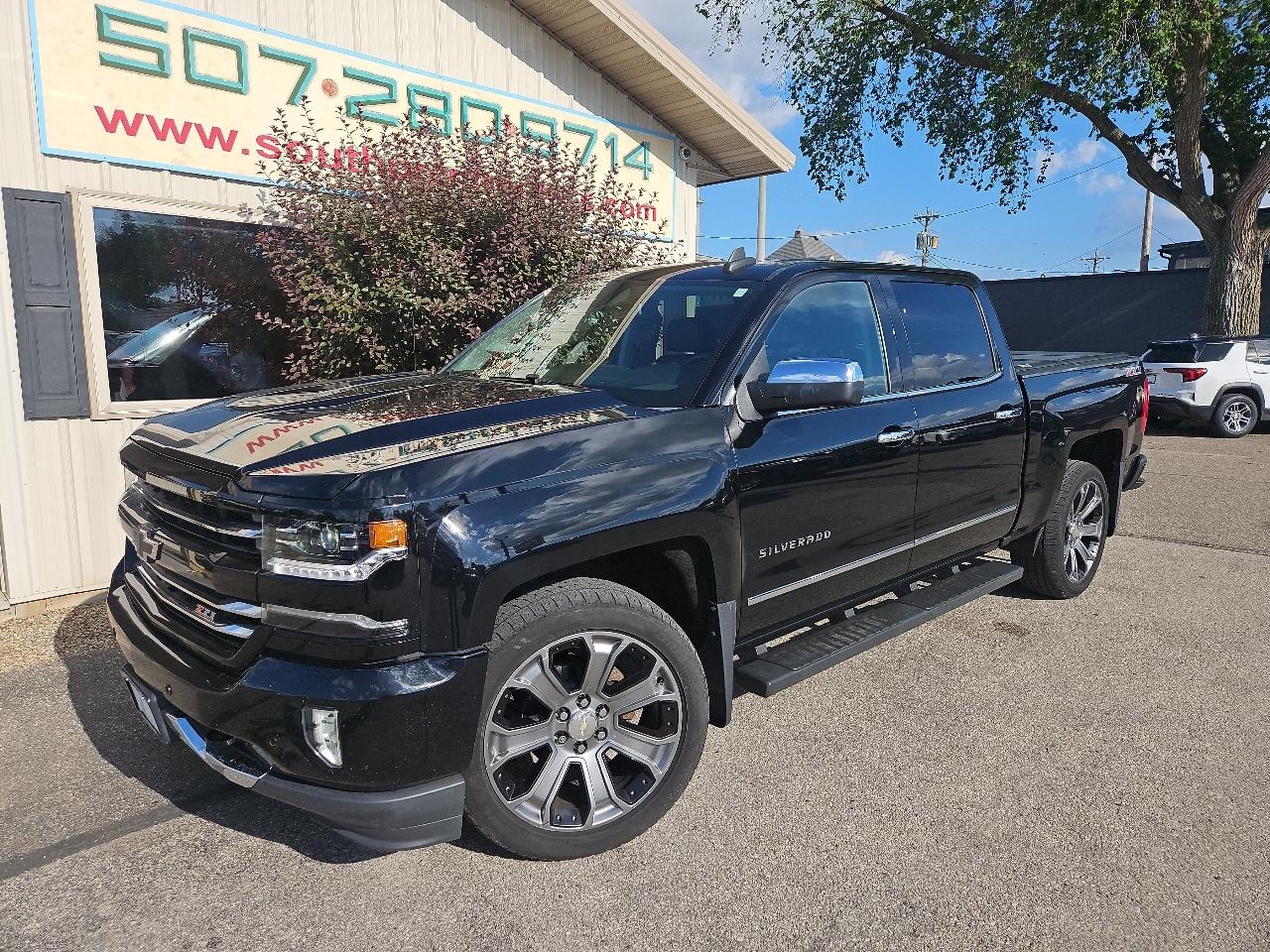 2017 Chevrolet Silverado 1500 4WD Crew Cab 143.5" LTZ w/2LZ
