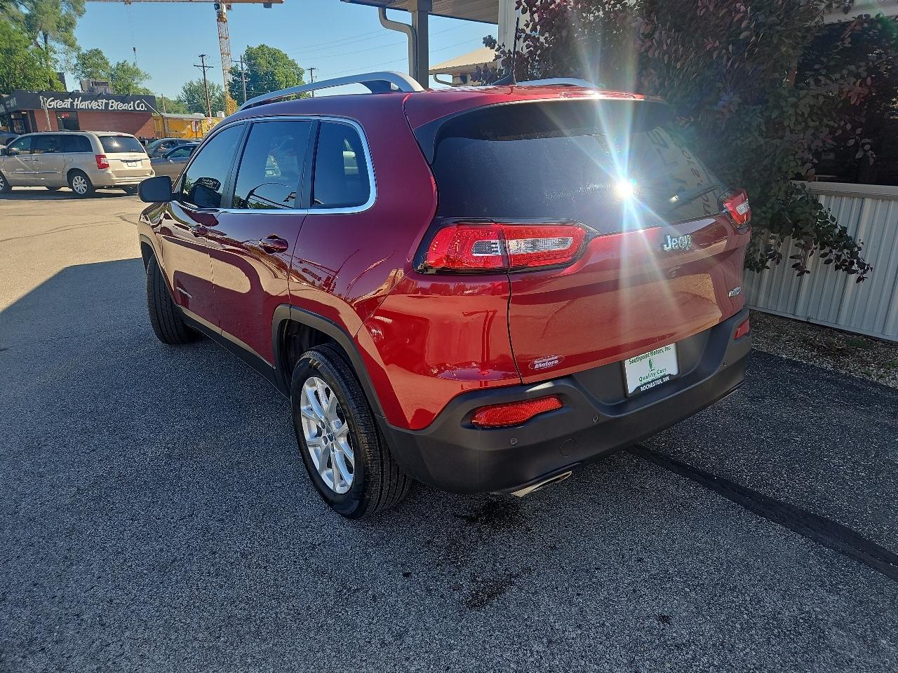 Jeep Cherokee Latitude FWD 2017