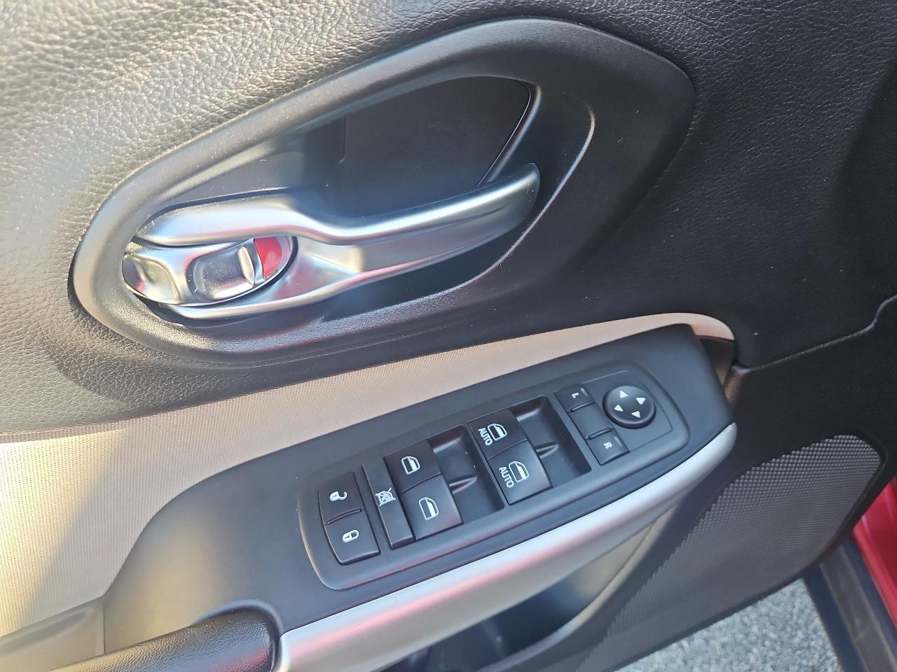 Jeep Cherokee Latitude FWD 2017