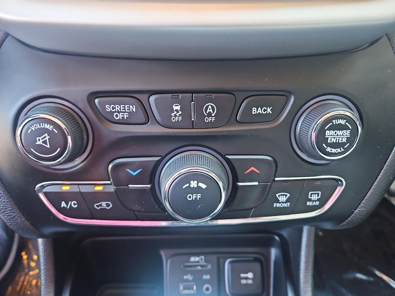 Jeep Cherokee Latitude FWD 2017