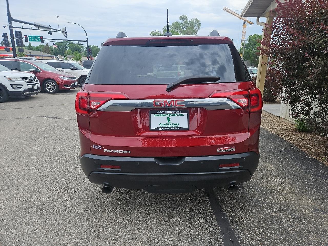 GMC Acadia AWD 4dr SLE w/SLE-2 2017