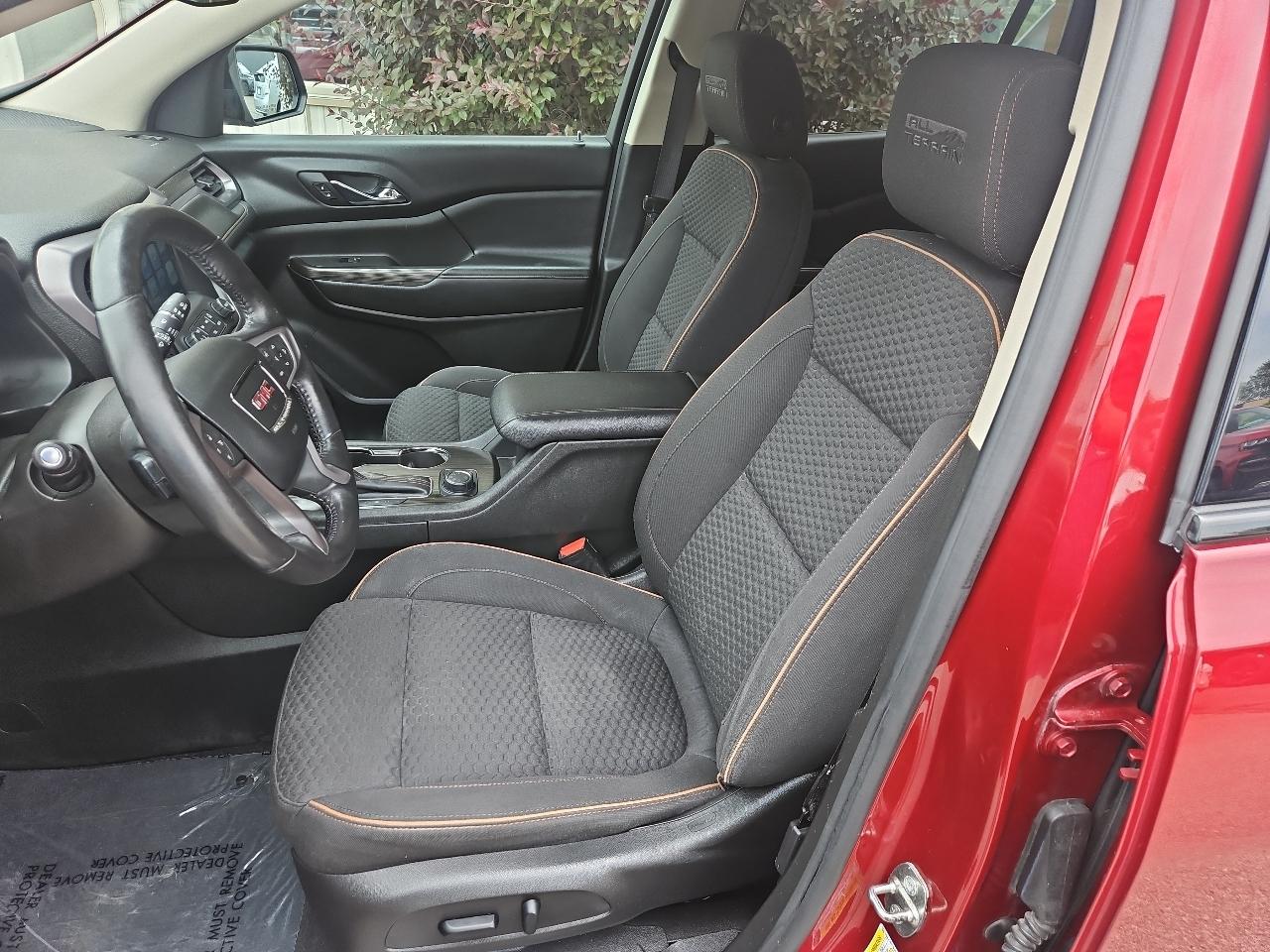 GMC Acadia AWD 4dr SLE w/SLE-2 2017
