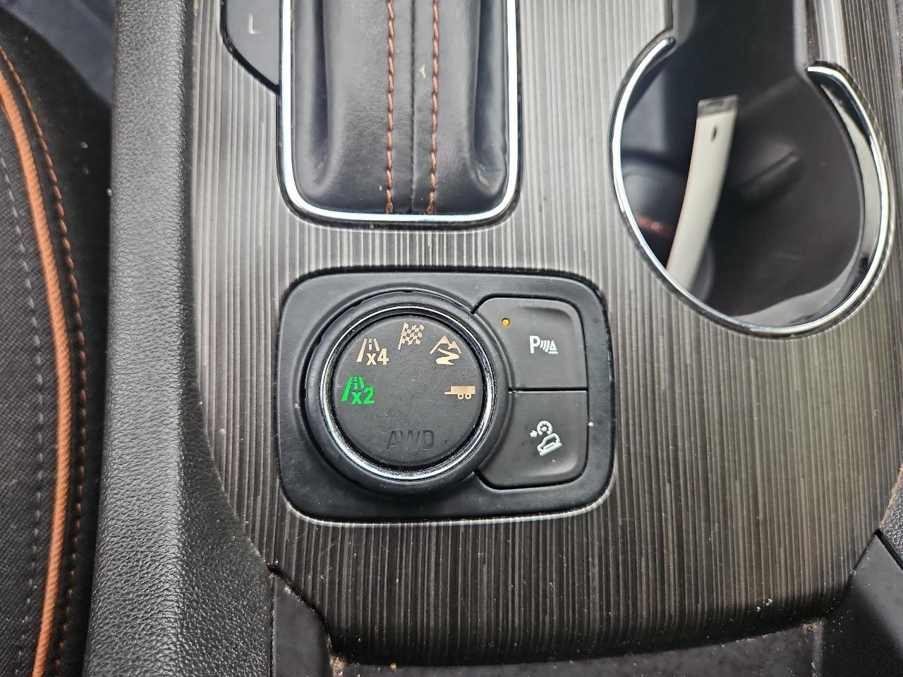 GMC Acadia AWD 4dr SLE w/SLE-2 2017
