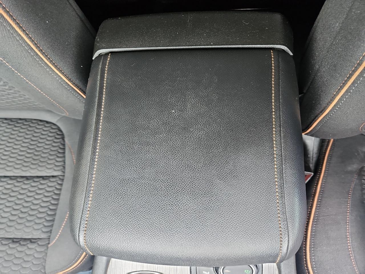 GMC Acadia AWD 4dr SLE w/SLE-2 2017