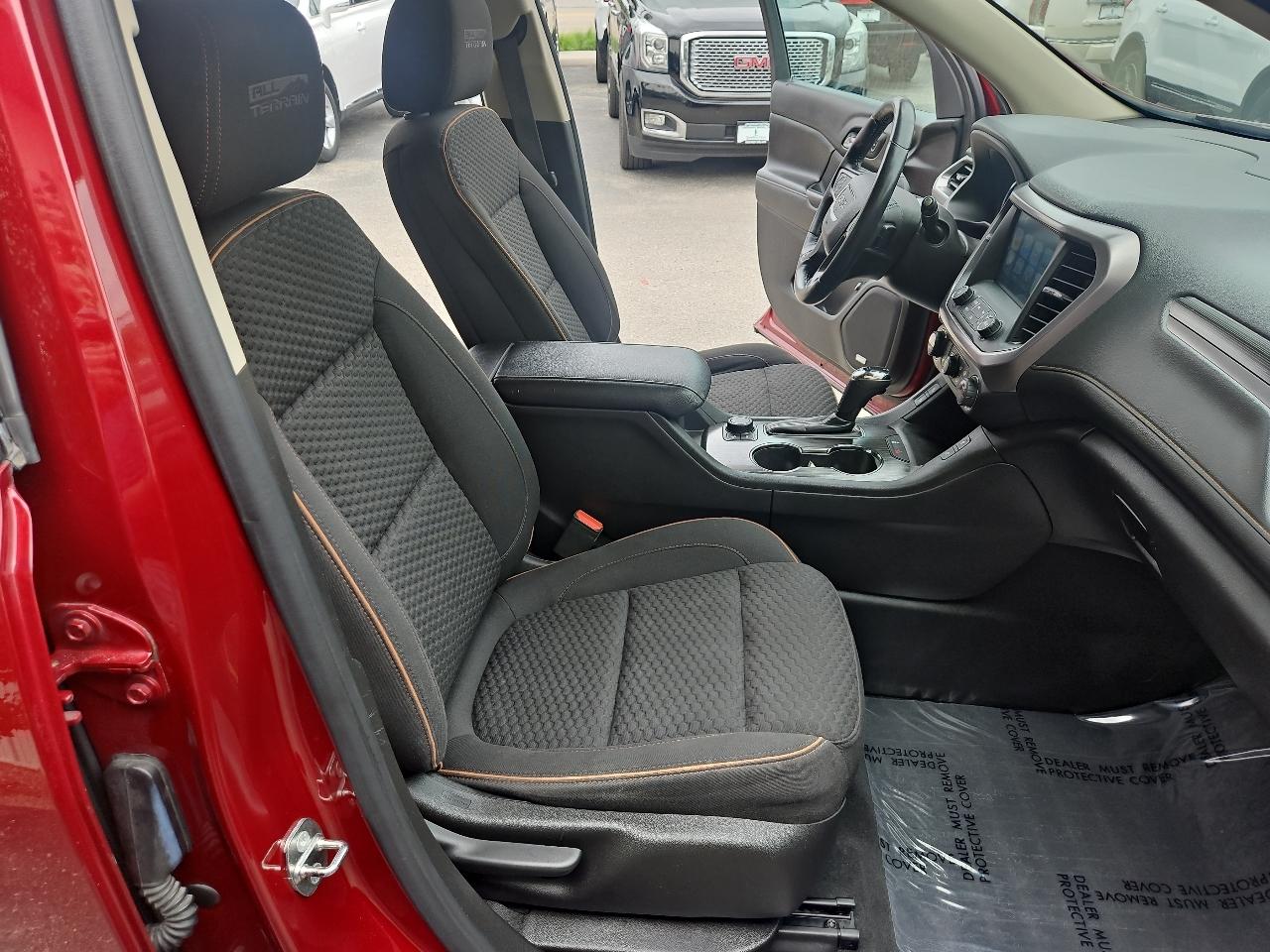 GMC Acadia AWD 4dr SLE w/SLE-2 2017