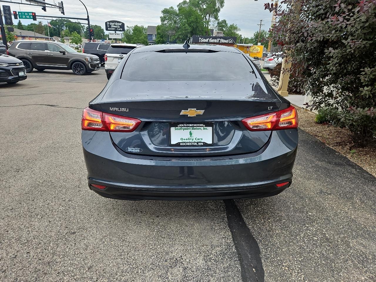 Chevrolet Malibu 4dr Sdn LT 2021